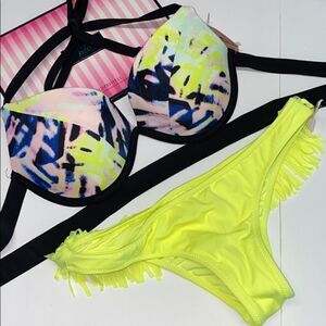 NEW VICTORIA SECRET SWIMSUIT 2PC 34C/S